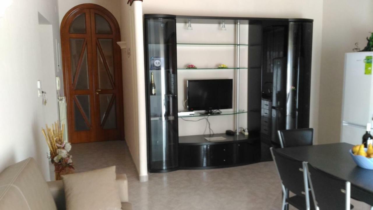 Mare And City House مانفريدونيا المظهر الخارجي الصورة